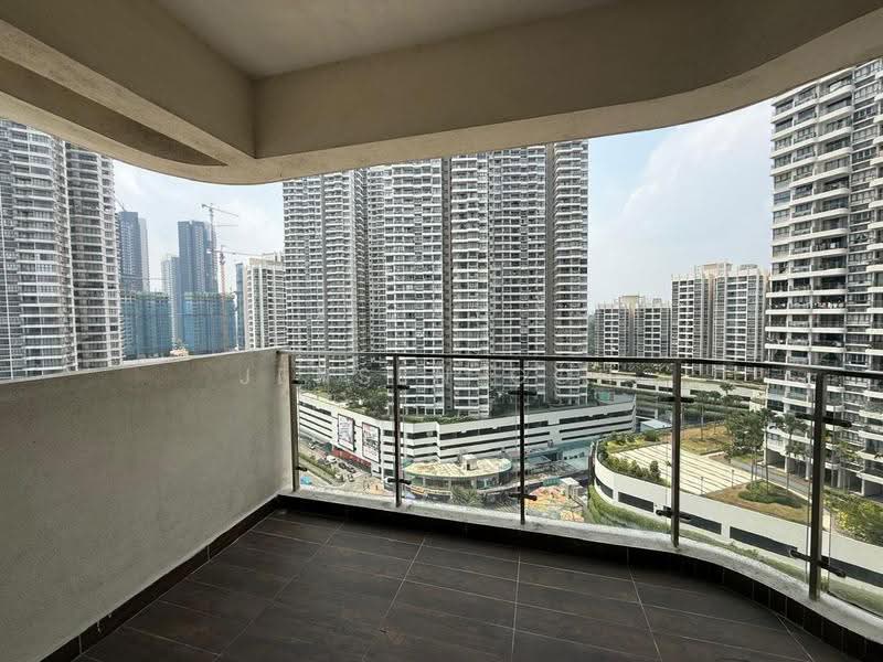 Kondominium untuk Disewa di Lovell @ Country Garden Danga Bay - Jensen Goh - Balcony - PropertyGuru.com.my