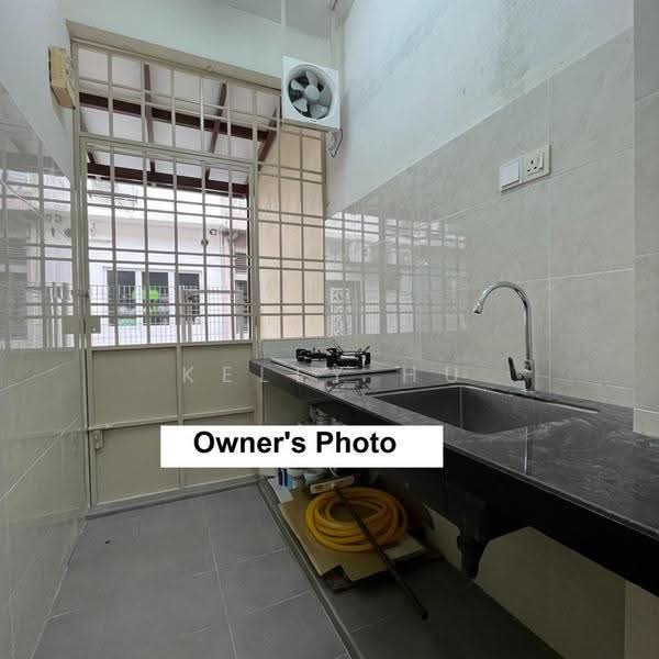 Rumah Teres untuk Disewa di Setia Impian (Setia Alam) - Kelly Hu - Kitchen - PropertyGuru.com.my