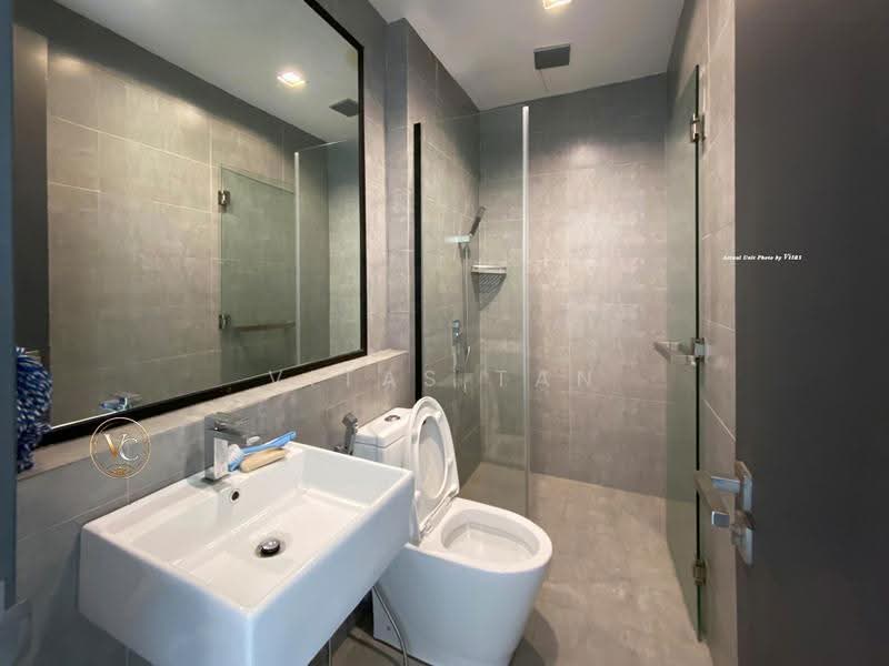 Kediaman Servis untuk Disewa di The Square @ One City - Vitas Tan - Bathroom - PropertyGuru.com.my