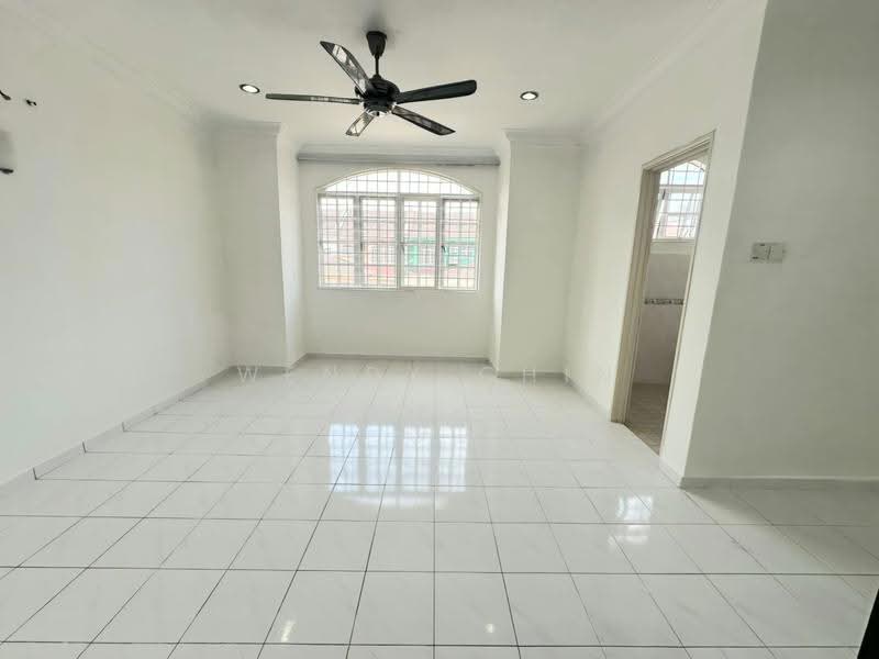 Rumah Teres 2-Tingkat untuk Dijual di Bandar Bukit Puchong (Puchong) - Wendy Chin - Living Room - PropertyGuru.com.my