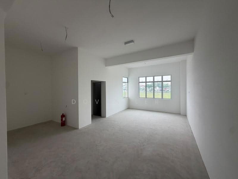 Kedai untuk Disewa di Bandar Dato Onn (Tebrau) - Dovin Ler - Living Room - PropertyGuru.com.my