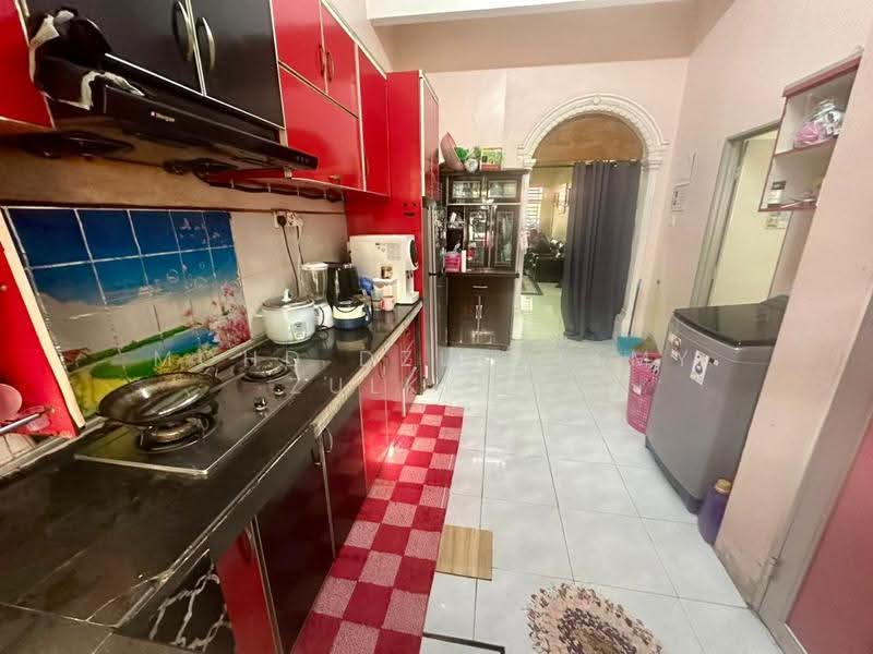 Rumah Teres 1-Tingkat untuk Dijual di Taman Penaga (Penaga) - Mohd Dzulhelmy Zulkifli - Kitchen - PropertyGuru.com.my