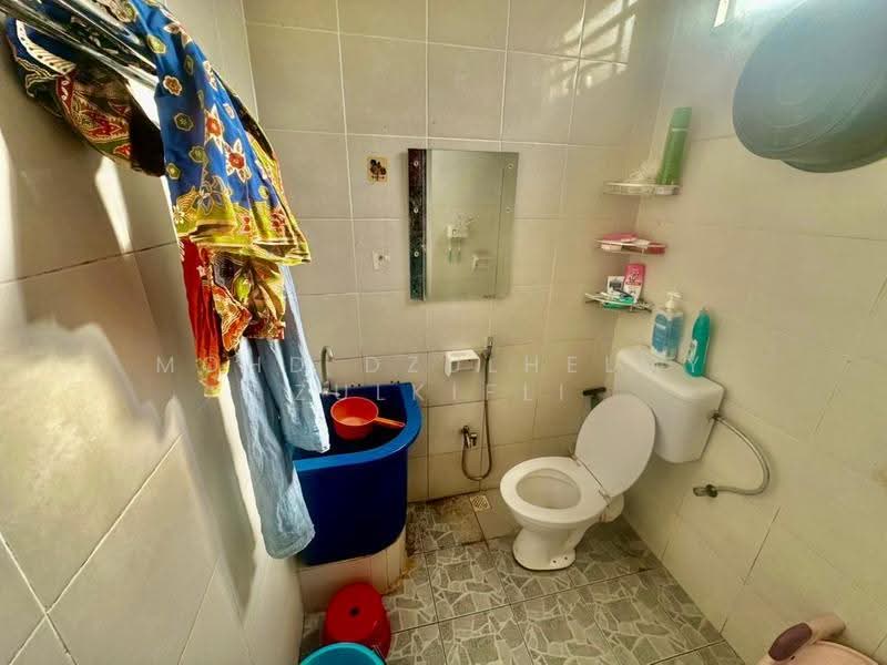 Rumah Teres 1-Tingkat untuk Dijual di Taman Penaga (Penaga) - Mohd Dzulhelmy Zulkifli - Bathroom - PropertyGuru.com.my