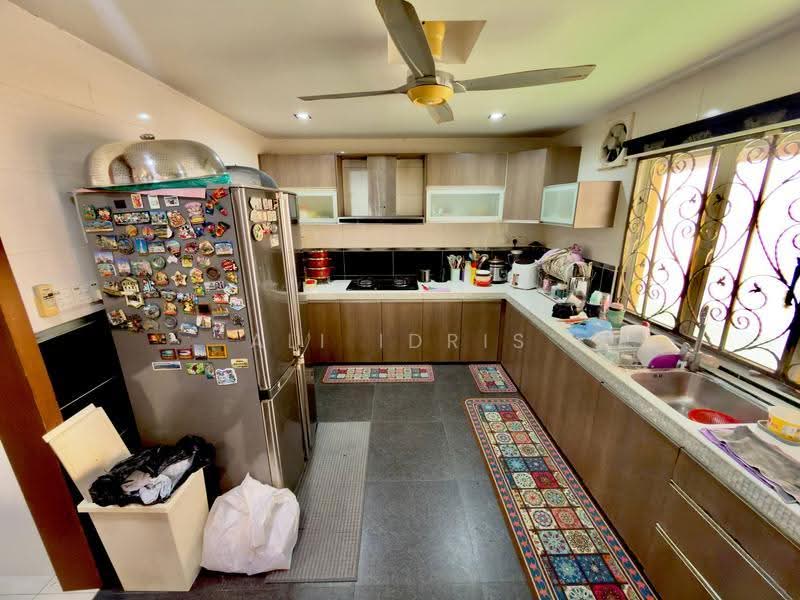 Bungalow House for Sale in Seksyen 2 (Shah Alam) - Ali Idris - Kitchen - PropertyGuru.com.my