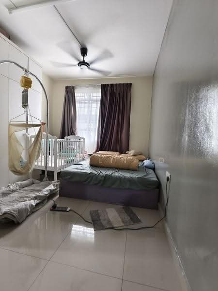Pangsapuri untuk Dijual di The Pines Residence - Sherlin To - Bedroom - PropertyGuru.com.my