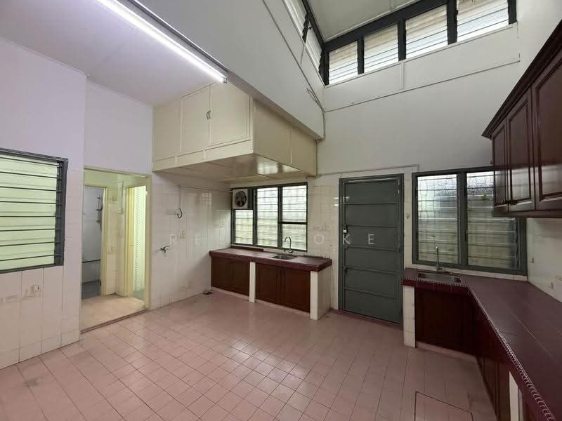 Rumah Teres untuk Dijual di Taman Kok Doh (Batu) - Reen Loke - Kitchen - PropertyGuru.com.my