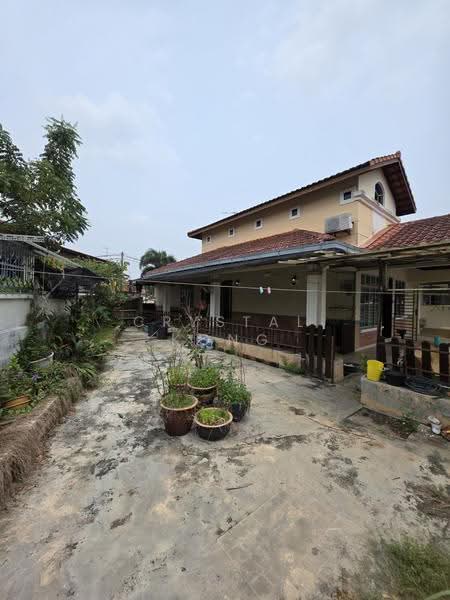 1-storey Terraced House for Sale in Taman Pelangi Indah (Ulu Tiram) - Crystal Kong - Exterior - PropertyGuru.com.my