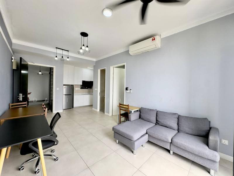 Kediaman Servis untuk Dijual di Sky Meridien - Danial Mohd Zaki - Living Room - PropertyGuru.com.my