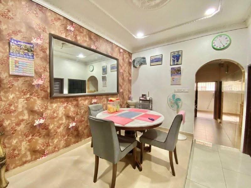 Rumah Teres 2-Tingkat untuk Dijual di Klang (Selangor) - Danial Mohd Zaki - Dining Room - PropertyGuru.com.my