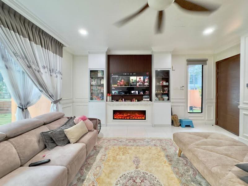 Cluster House for Sale in Shah Alam (Selangor) - Danial Mohd Zaki - Living Room - PropertyGuru.com.my