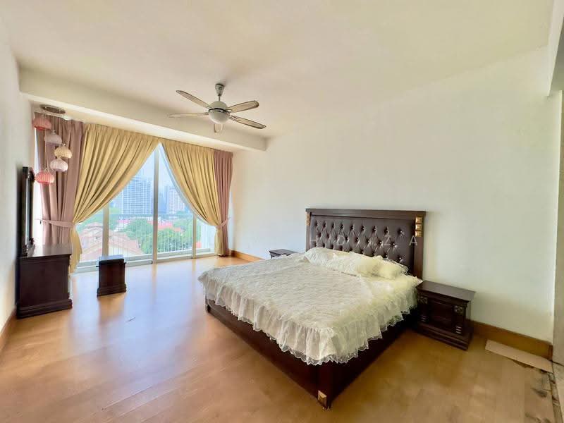 Kondominium untuk Dijual di Brunsfield EmbassyView - Danial Mohd Zaki - Bedroom - PropertyGuru.com.my