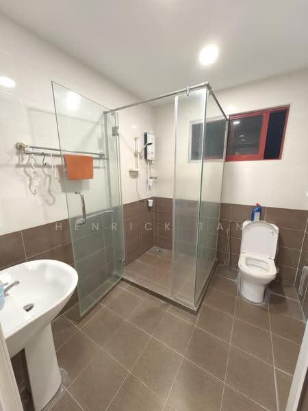 Condominium for Sale at Summer Villa - Henrick Tan - Bathroom - PropertyGuru.com.my