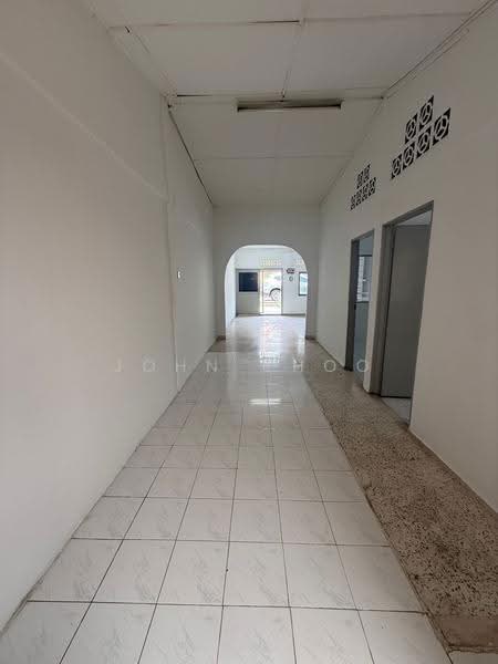 Rumah Teres untuk Dijual di Port Dickson (Negeri Sembilan) - John Khoo - Corridor - PropertyGuru.com.my