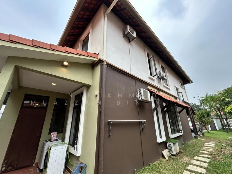 Rumah Banglo untuk Dijual di Seksyen 27 (Shah Alam) - Nik Ahmad Muazzam Bin Nik Mazlan - Exterior - PropertyGuru.com.my