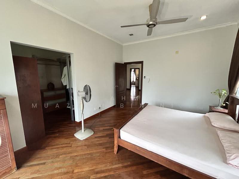 Rumah Banglo untuk Dijual di Seksyen 27 (Shah Alam) - Nik Ahmad Muazzam Bin Nik Mazlan - Bedroom - PropertyGuru.com.my