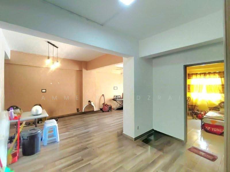 Kondominium untuk Dijual di Villaria - Ammeer Nadzrai - Living Room - PropertyGuru.com.my