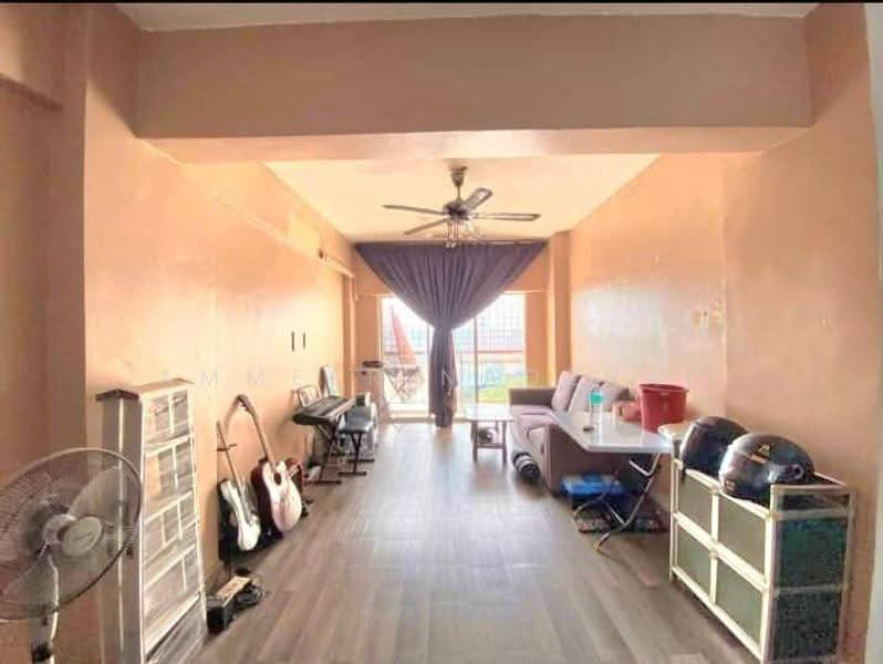 Kondominium untuk Dijual di Villaria - Ammeer Nadzrai - Living Room - PropertyGuru.com.my