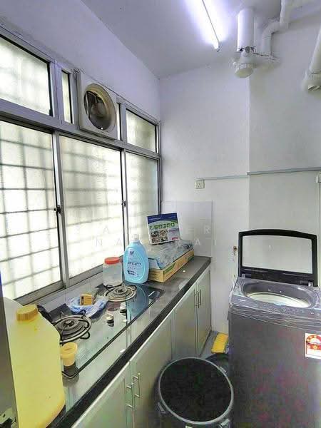 Kondominium untuk Dijual di Villaria - Ammeer Nadzrai - Kitchen - PropertyGuru.com.my