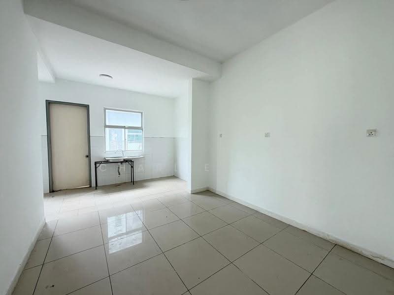 Rumah Teres 2-Tingkat untuk Disewa di Bandar Saujana Putra (Tanjong Duabelas) - Charlie Gan - Kitchen - PropertyGuru.com.my