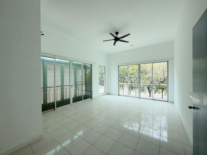 Rumah Teres 2-Tingkat untuk Disewa di Bandar Saujana Putra (Tanjong Duabelas) - Charlie Gan - Living Room - PropertyGuru.com.my