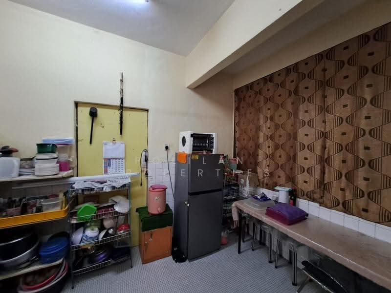 Rumah Flat untuk Dijual di Jalan Chempedak - Polilan Properties - Kitchen - PropertyGuru.com.my