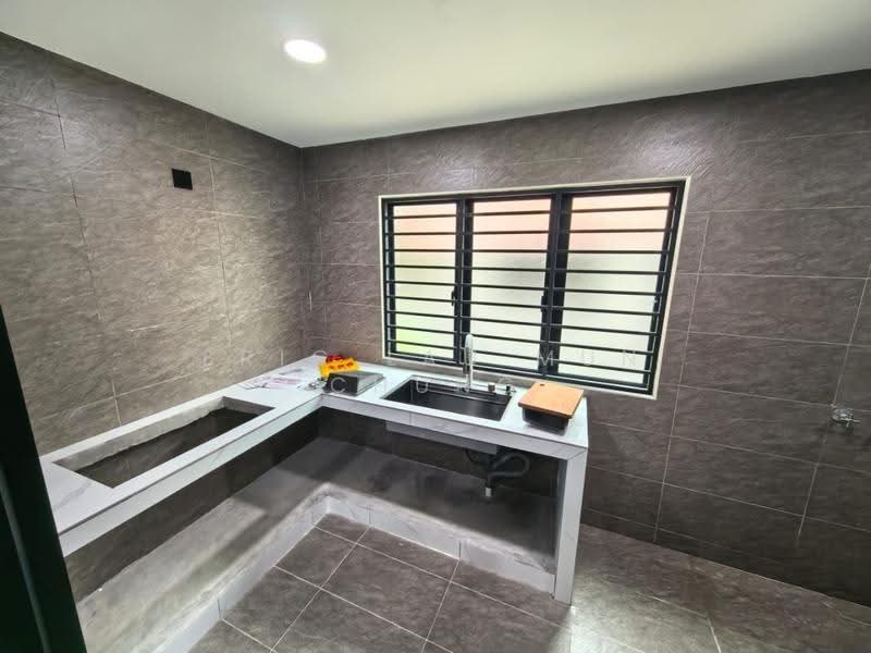 2-storey Terraced House for Rent in Bandar Sunway (Sunway) - Eric Lau Mun Chung - Kitchen - PropertyGuru.com.my