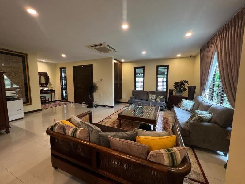 Rumah Banglo untuk Dijual di Bukit Rahman Putra (Sungai Buloh) - Keng Hong - Living Room - PropertyGuru.com.my