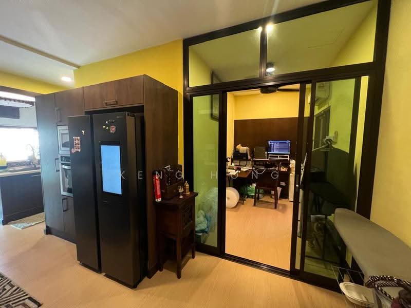 Rumah Banglo untuk Dijual di Bukit Rahman Putra (Sungai Buloh) - Keng Hong - Kitchen - PropertyGuru.com.my