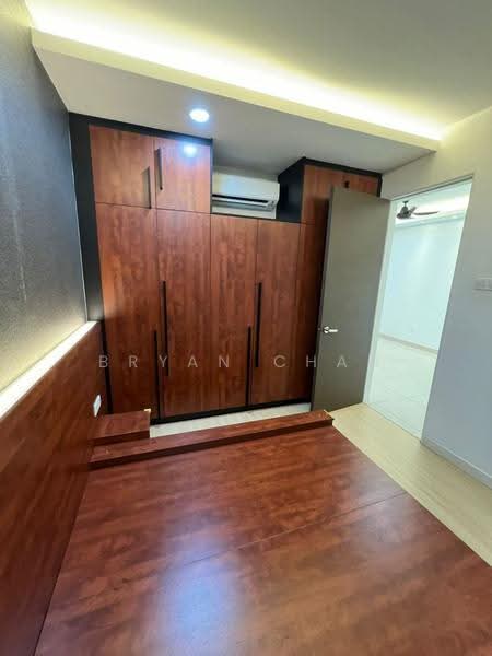 Kediaman Servis untuk Dijual di H2O Residences - Bryan Chan - Bedroom - PropertyGuru.com.my