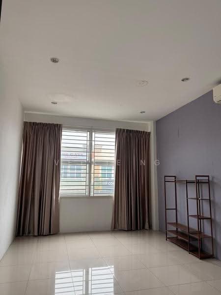 Shop for Rent in Taman Gaya (Ulu Tiram) - Veekie Ng - Living Room - PropertyGuru.com.my