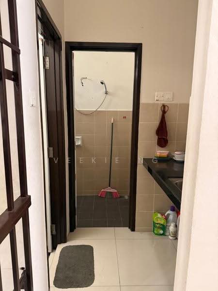 Shop for Rent in Taman Gaya (Ulu Tiram) - Veekie Ng - Bathroom - PropertyGuru.com.my