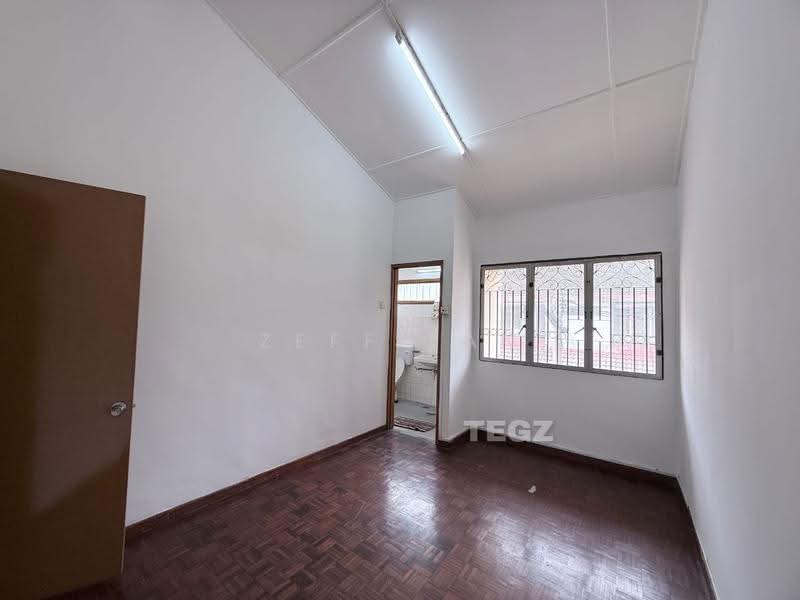 2-storey Terraced House for Sale in Klang (Selangor) - Zeff Tan - Bathroom - PropertyGuru.com.my