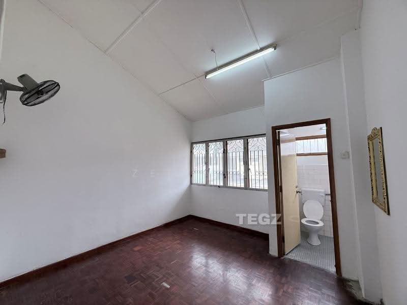 2-storey Terraced House for Sale in Klang (Selangor) - Zeff Tan - Bathroom - PropertyGuru.com.my