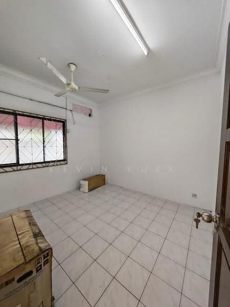 1-storey Terraced House for Sale in Taman Johor Jaya (Johor Bahru) - Kevin Kuek - Interior - PropertyGuru.com.my