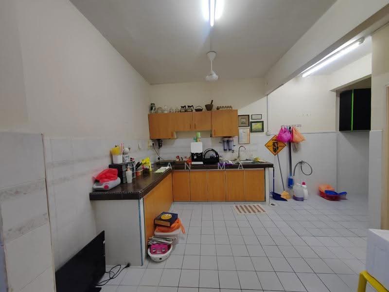 Terraced House for Sale in Rawang (Selangor) - Yean Ma - Kitchen - PropertyGuru.com.my