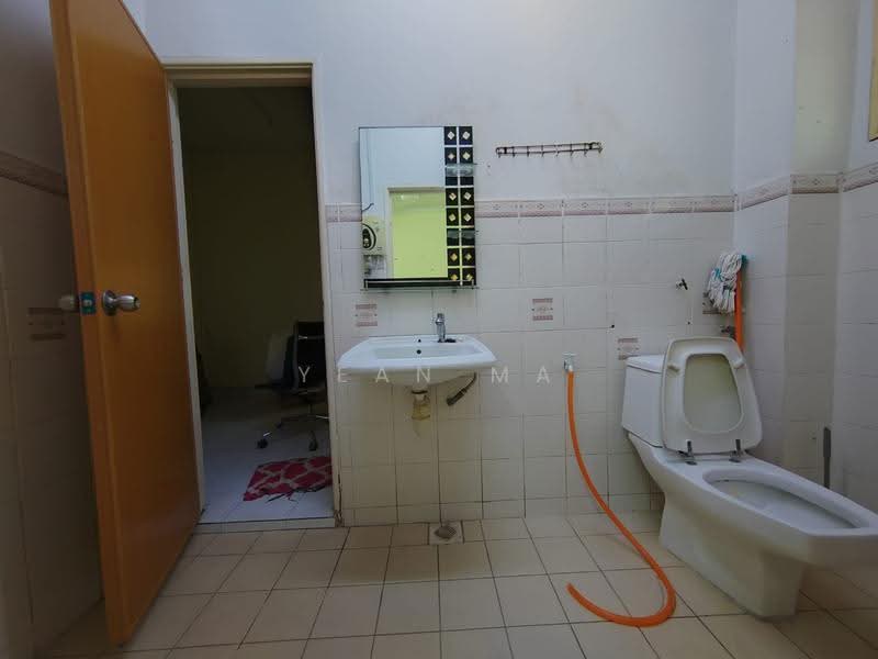 Terraced House for Sale in Rawang (Selangor) - Yean Ma - Bathroom - PropertyGuru.com.my