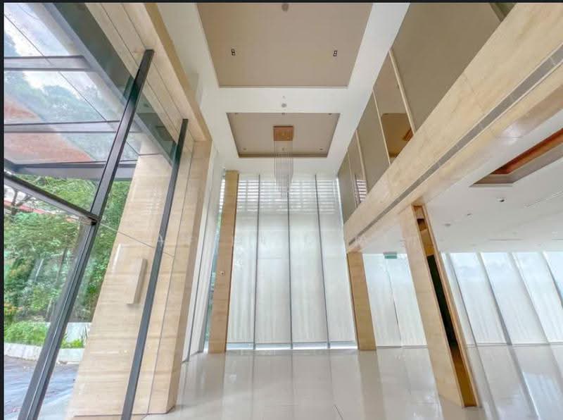 Kedai / Pejabat untuk Dijual di Bukit Ceylon (KL City Centre) - Angel Chai - Entrance - PropertyGuru.com.my