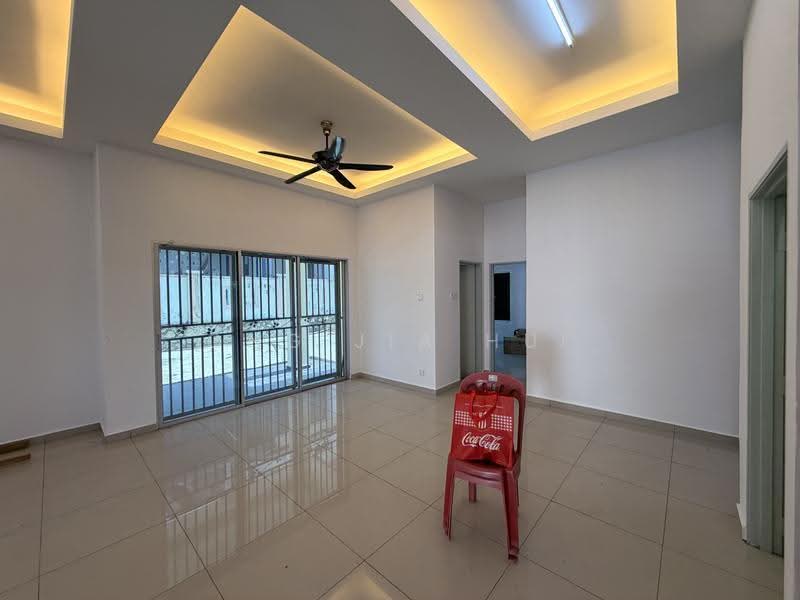 Bungalow House for Sale in Sri Pulai Seremban Bungalow (Seremban) - Ong Jia Hui - Living Room - PropertyGuru.com.my