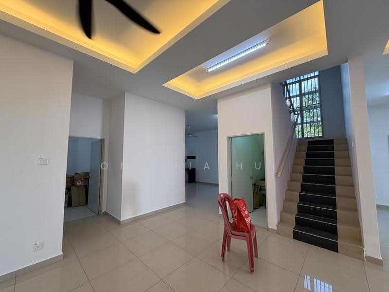Bungalow House for Sale in Sri Pulai Seremban Bungalow (Seremban) - Ong Jia Hui - Living Room - PropertyGuru.com.my