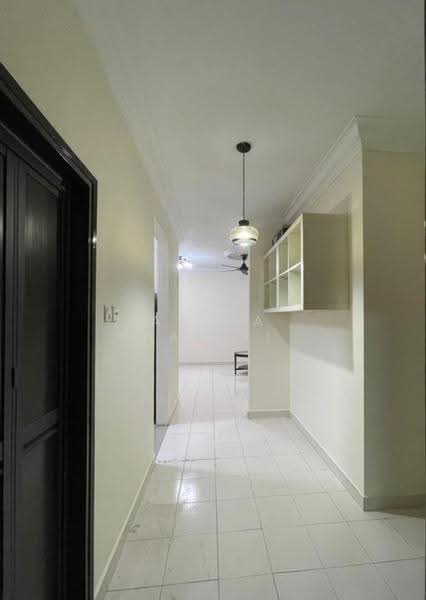 Kondominium untuk Dijual di De Rozelle - Azura Hariri - Corridor - PropertyGuru.com.my
