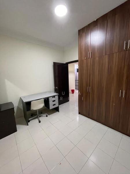Kondominium untuk Dijual di De Rozelle - Azura Hariri - Study - PropertyGuru.com.my