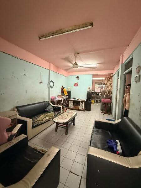 Flat for Sale at Kepayan Ridge - Chow Har Shan - Living Room - PropertyGuru.com.my