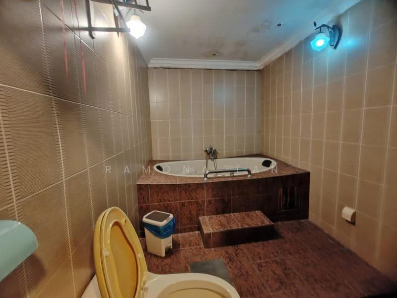 Kedai / Pejabat untuk Disewa di Bandar Hilir (Melaka City) - Ramona Tan - Bathroom - PropertyGuru.com.my