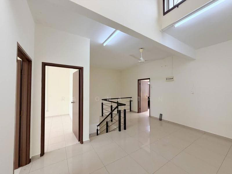 Rumah Teres 2-Tingkat untuk Dijual di Taman Angkasa Nuri (Durian Tunggal) - Ramona Tan - PropertyGuru.com.my