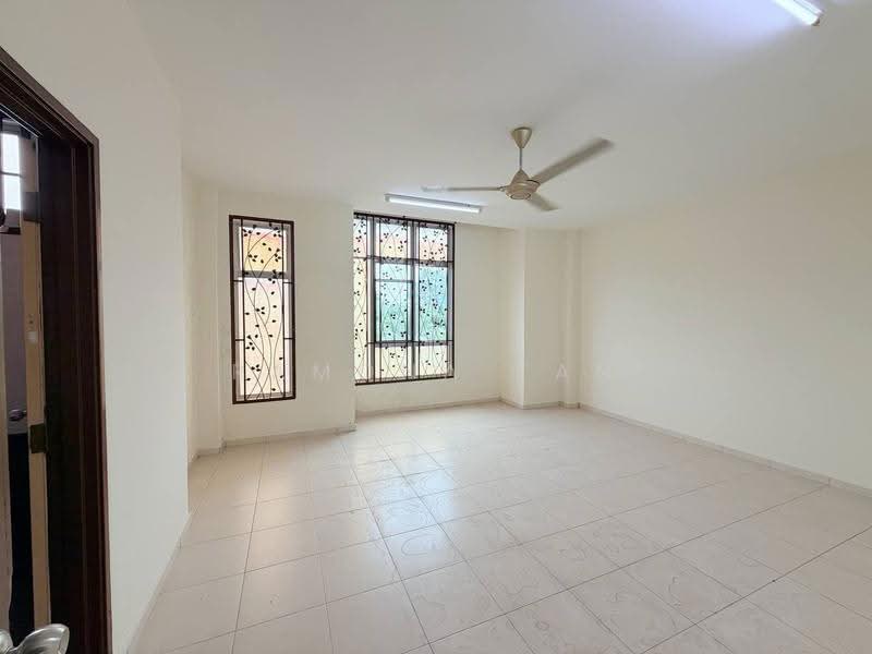 Rumah Teres 2-Tingkat untuk Dijual di Taman Angkasa Nuri (Durian Tunggal) - Ramona Tan - PropertyGuru.com.my