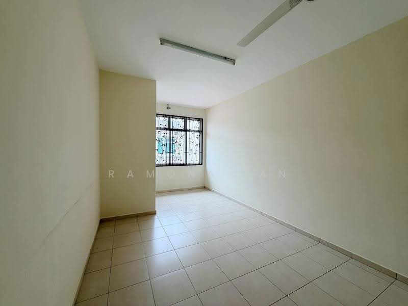 Rumah Teres 2-Tingkat untuk Dijual di Taman Angkasa Nuri (Durian Tunggal) - Ramona Tan - PropertyGuru.com.my