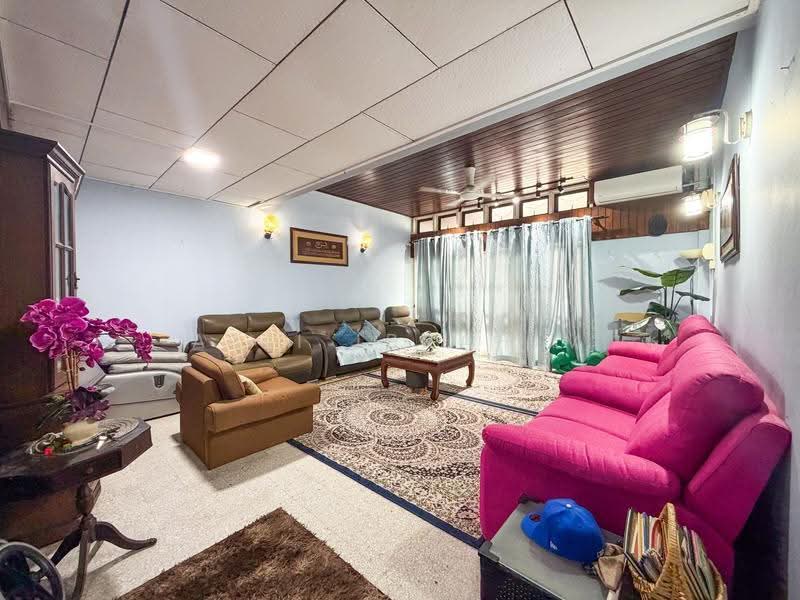 Rumah Teres 2-Tingkat untuk Dijual di Taman Universiti Ss3 (Petaling Jaya) - Azli Ibrahim - Living Room - PropertyGuru.com.my