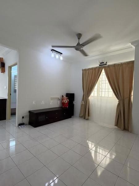 Pangsapuri untuk Disewa di Sri Impian Apartment - Kaze Kang - Living Room - PropertyGuru.com.my