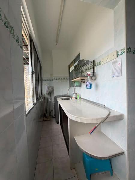 Pangsapuri untuk Disewa di Sri Impian Apartment - Kaze Kang - Kitchen - PropertyGuru.com.my