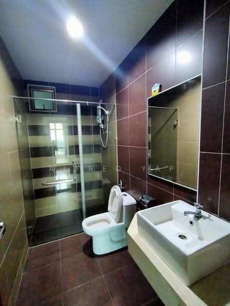 Kediaman Servis untuk Disewa di D'Inspire Residence (Inspira Bestari) - Alfred Yap - Bathroom - PropertyGuru.com.my